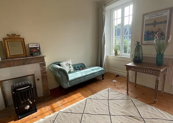 Beautiful 10p Normandy , Near St Vaast La Hougue Le Vast