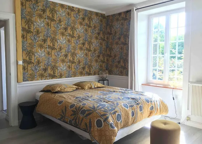 Beautiful 10p Normandy , Near St Vaast La Hougue Le Vast