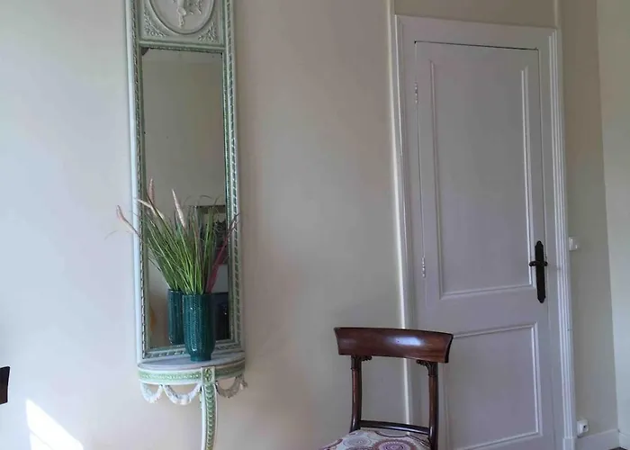 Beautiful 10p Normandy , Near St Vaast La Hougue *