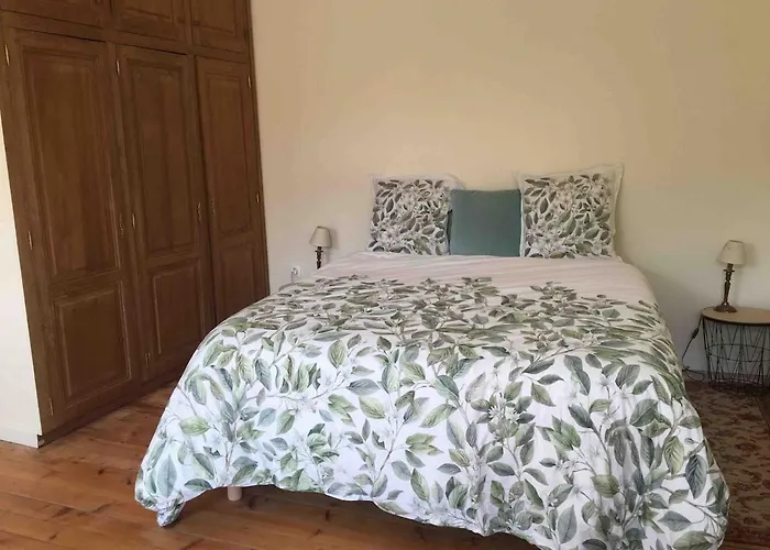 Beautiful 10p Normandy , Near St Vaast La Hougue *