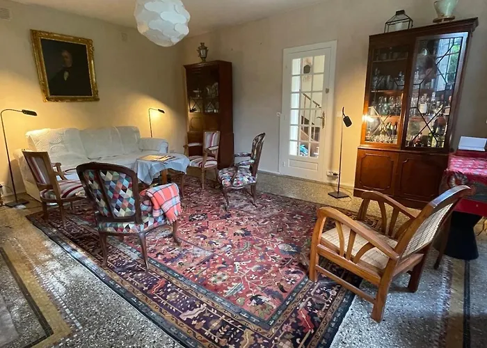 Beautiful 10p Normandy , Near St Vaast La Hougue *